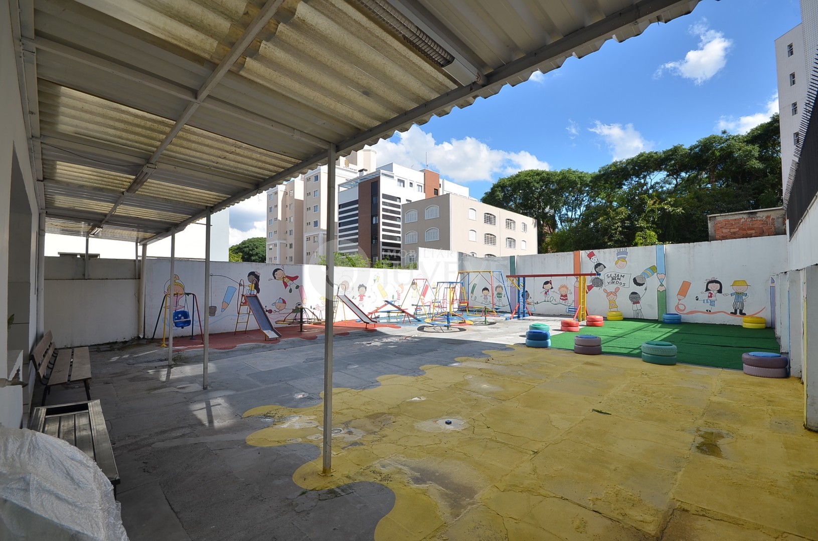 Casa Comercial