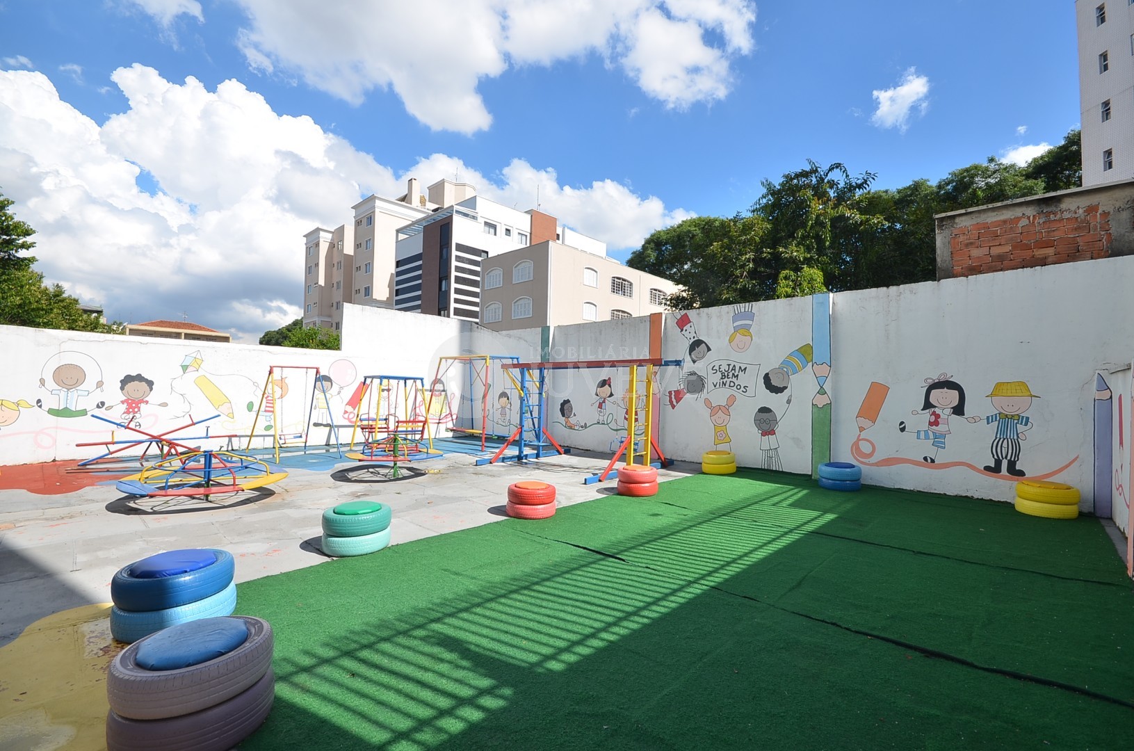 Casa Comercial