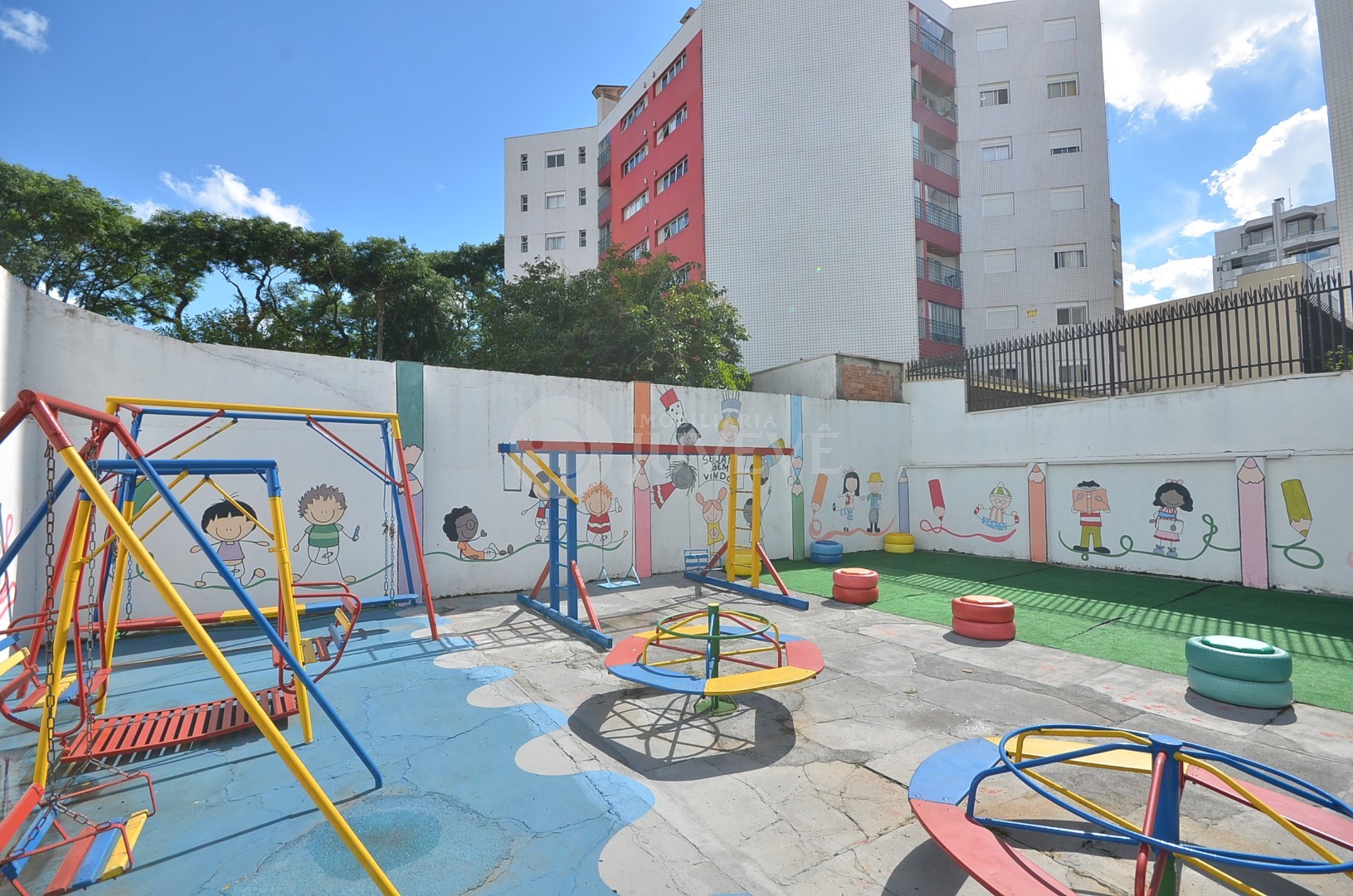 Casa Comercial