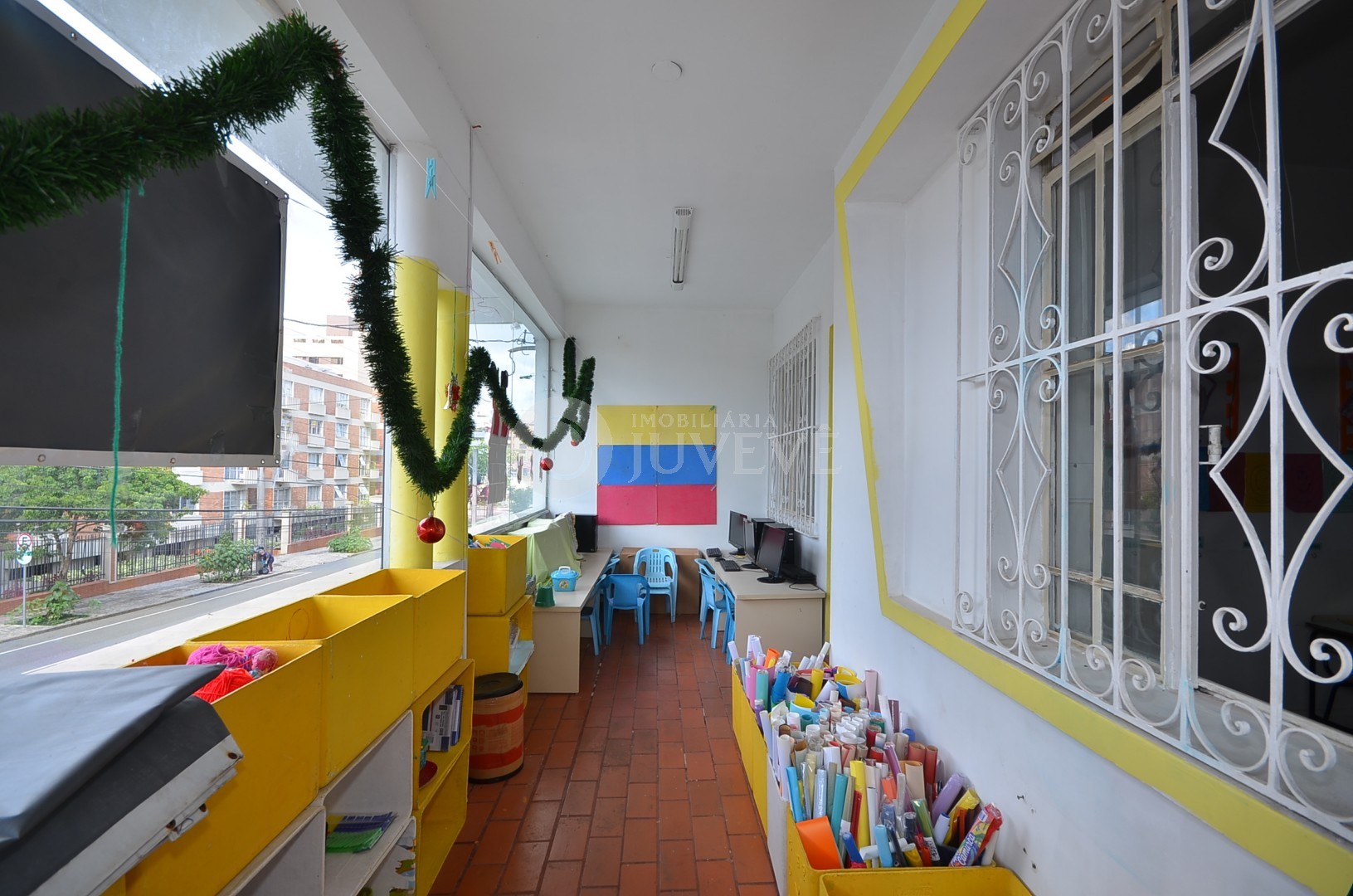 Casa Comercial