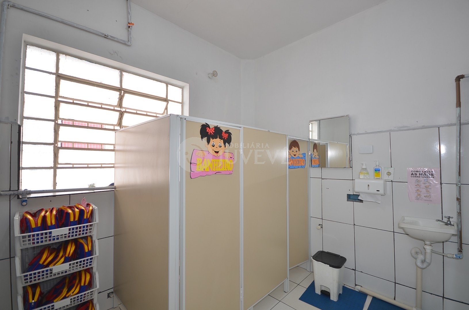 Casa Comercial