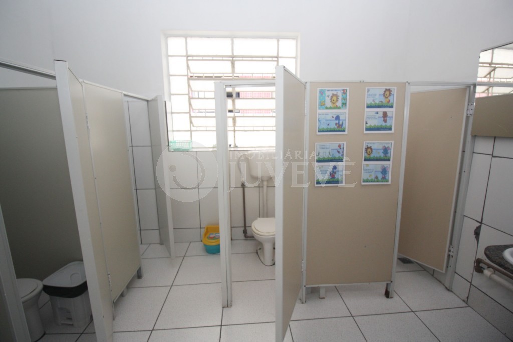 Casa Comercial