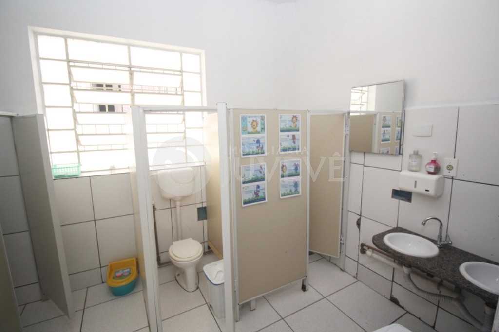Casa Comercial