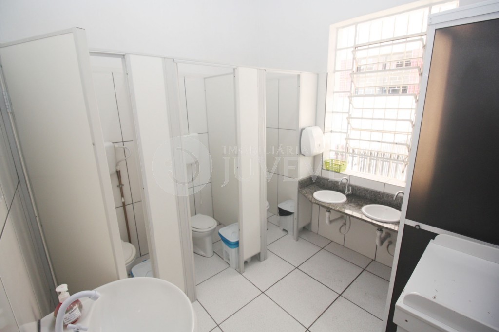 Casa Comercial