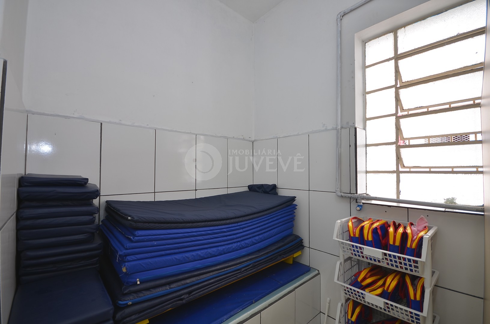 Casa Comercial