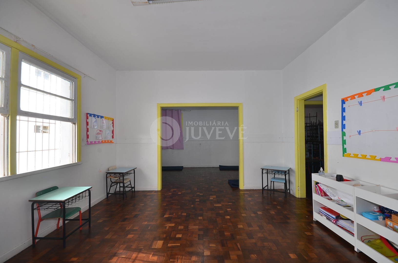 Casa Comercial