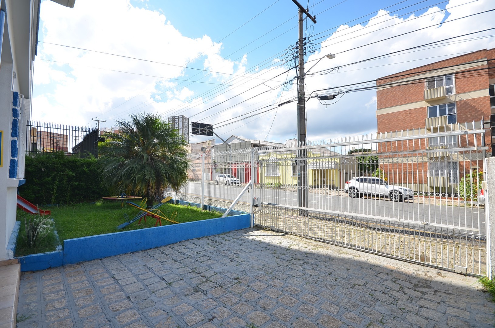 Casa Comercial