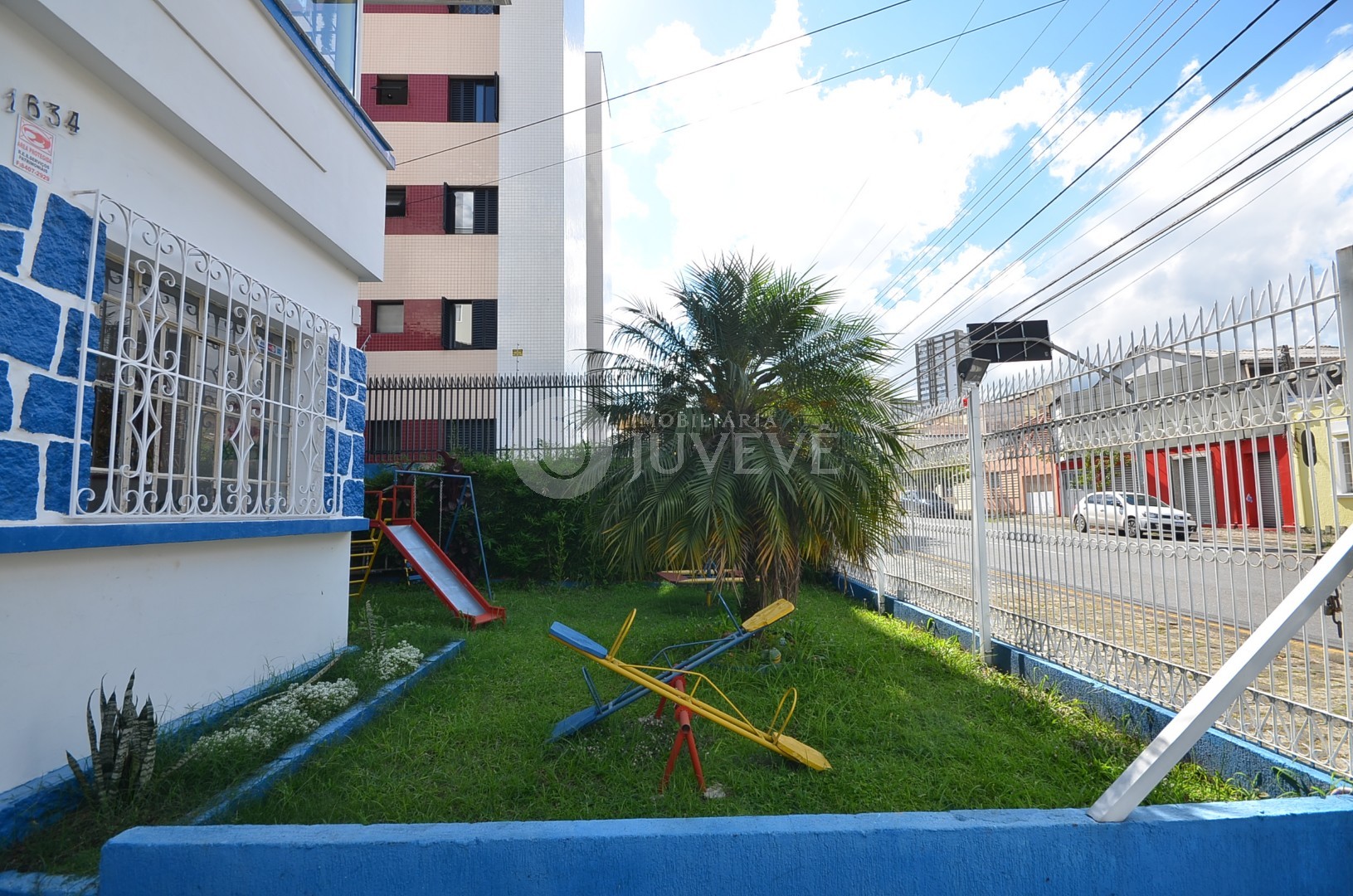 Casa Comercial