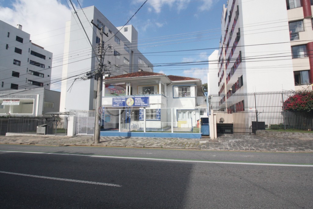 Casa Comercial