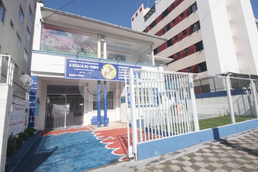 Casa Comercial