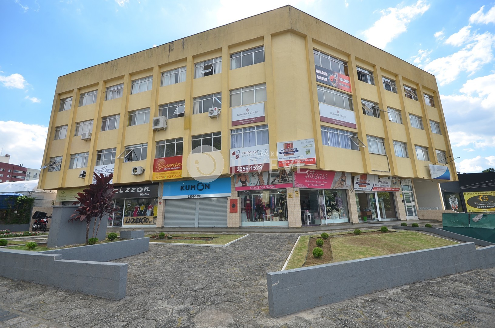 Cjto Comercial/sala