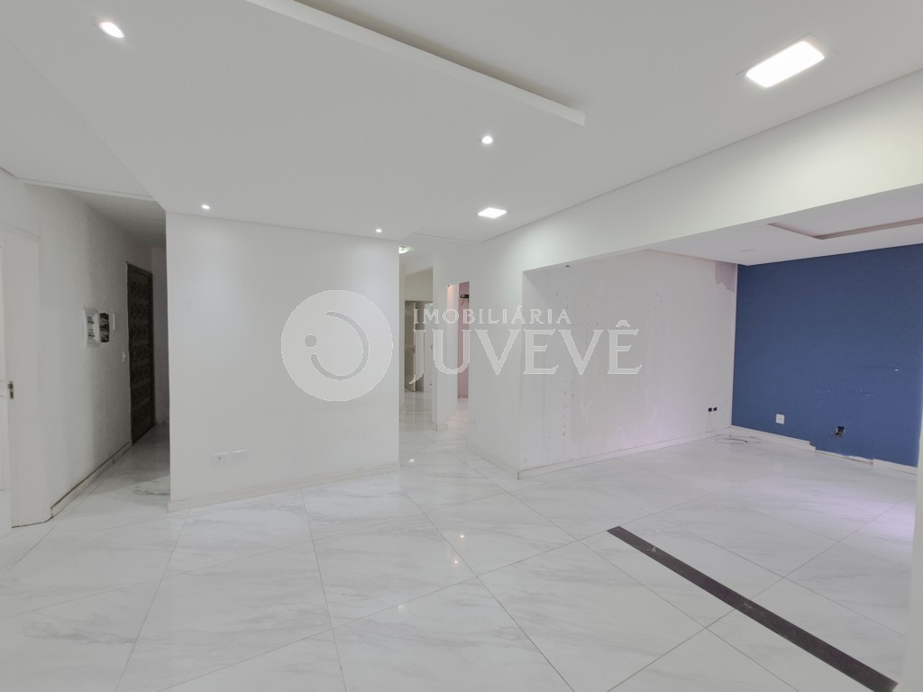 Casa Comercial