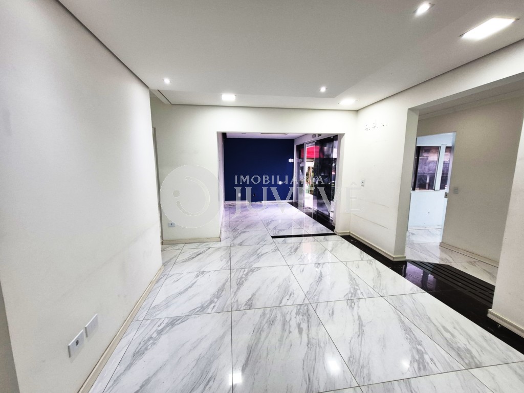 Casa Comercial