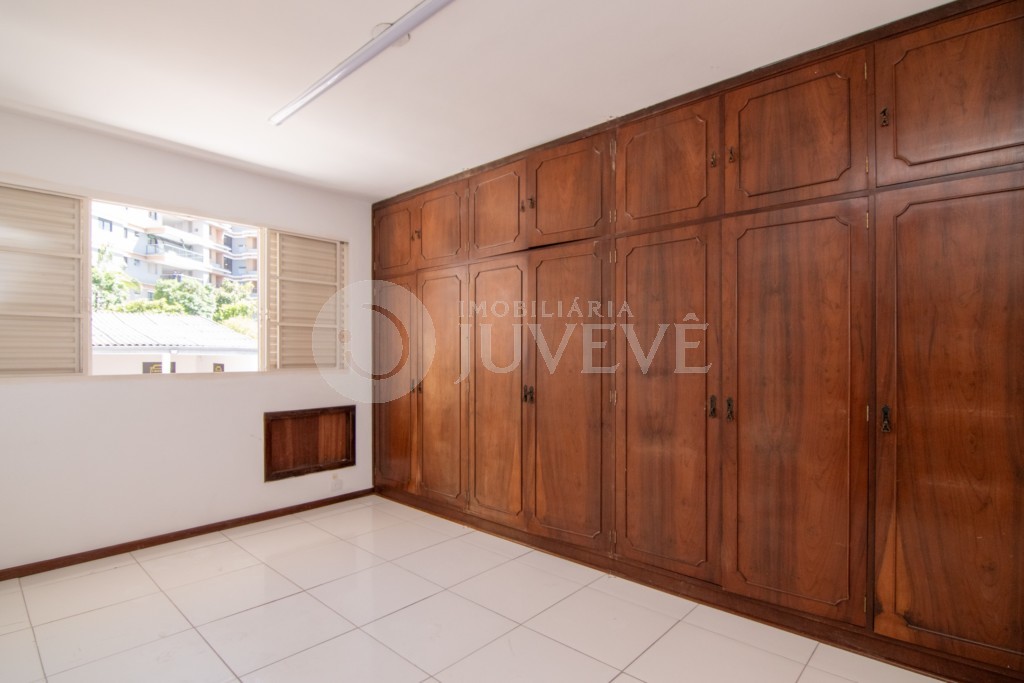 Casa Comercial