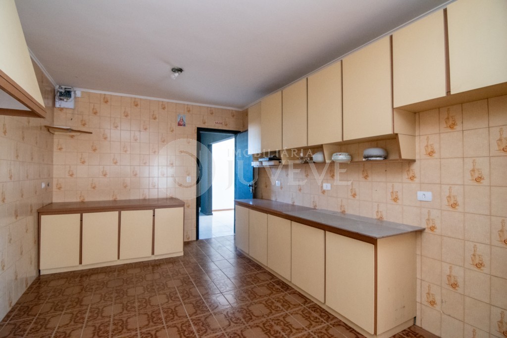 Casa Comercial