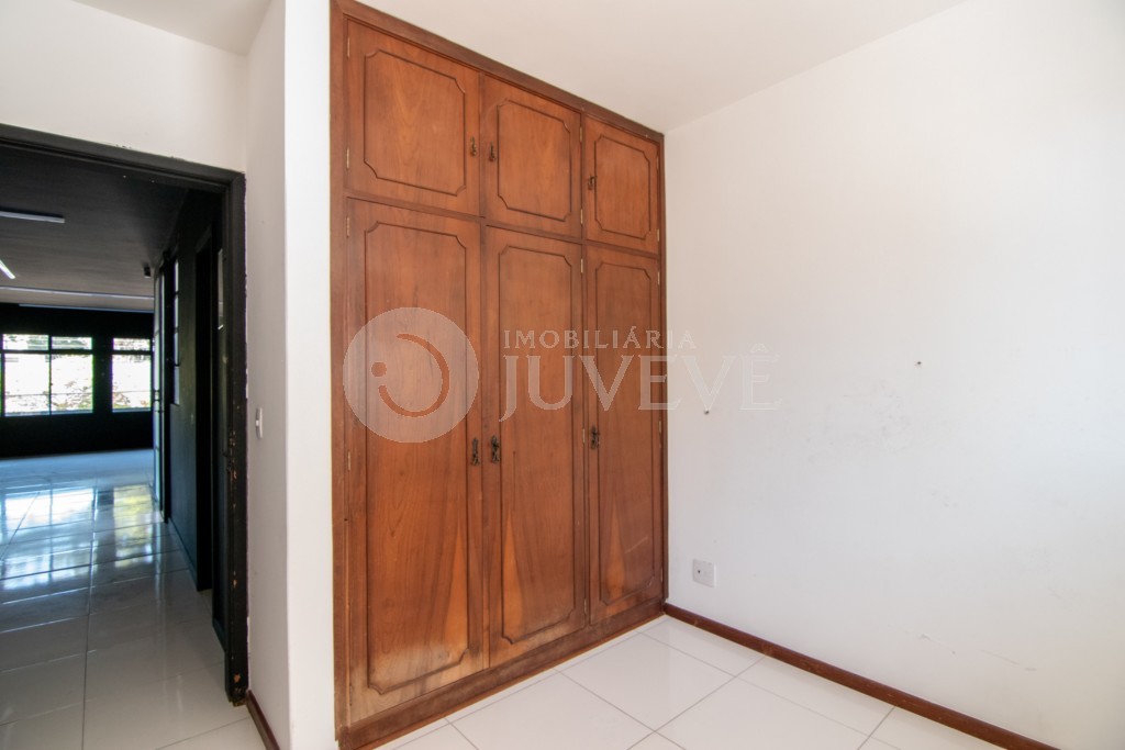 Casa Comercial