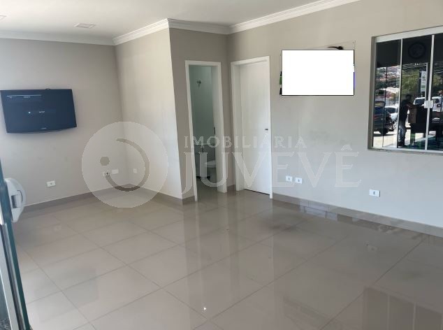 Casa Comercial