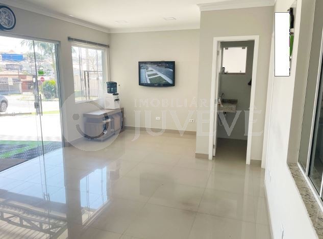 Casa Comercial