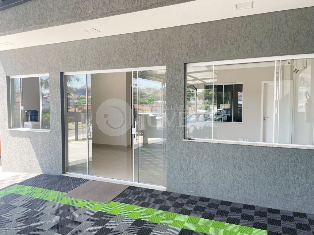 Casa Comercial