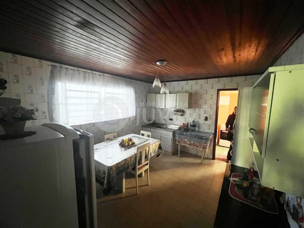 Casa Comercial