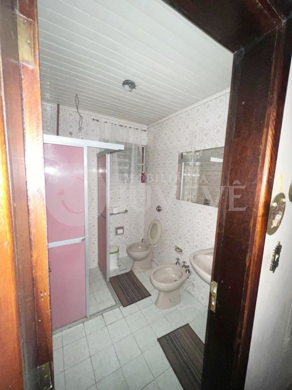 Casa Comercial