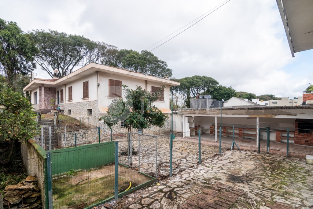 Casa Comercial