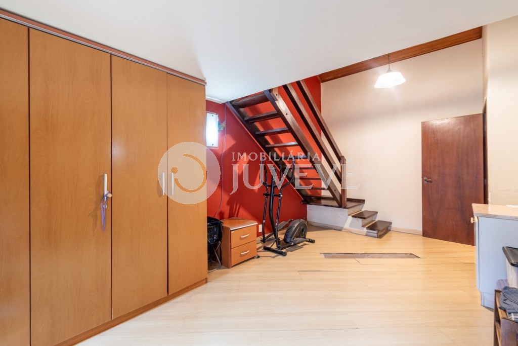 Casa Comercial