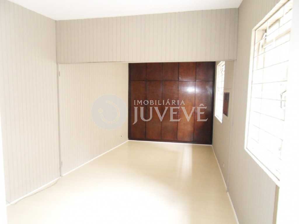 Casa Comercial
