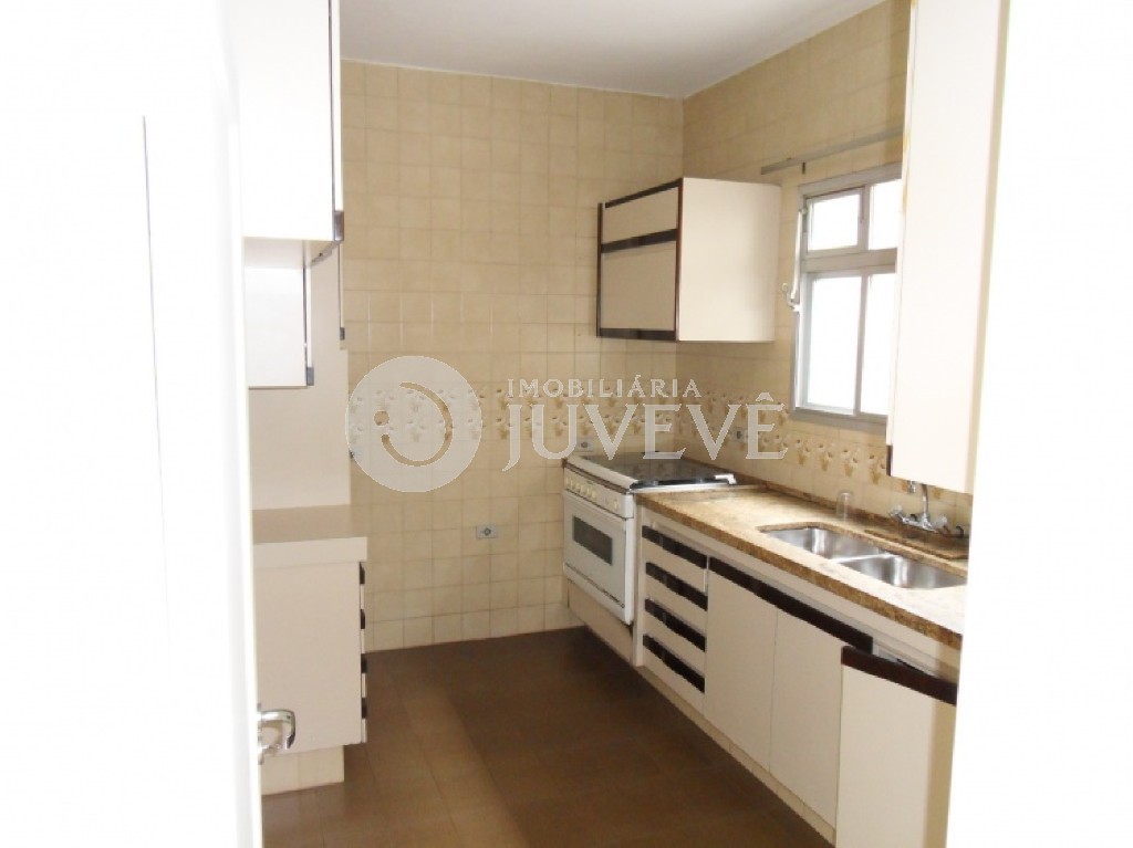 Casa Comercial