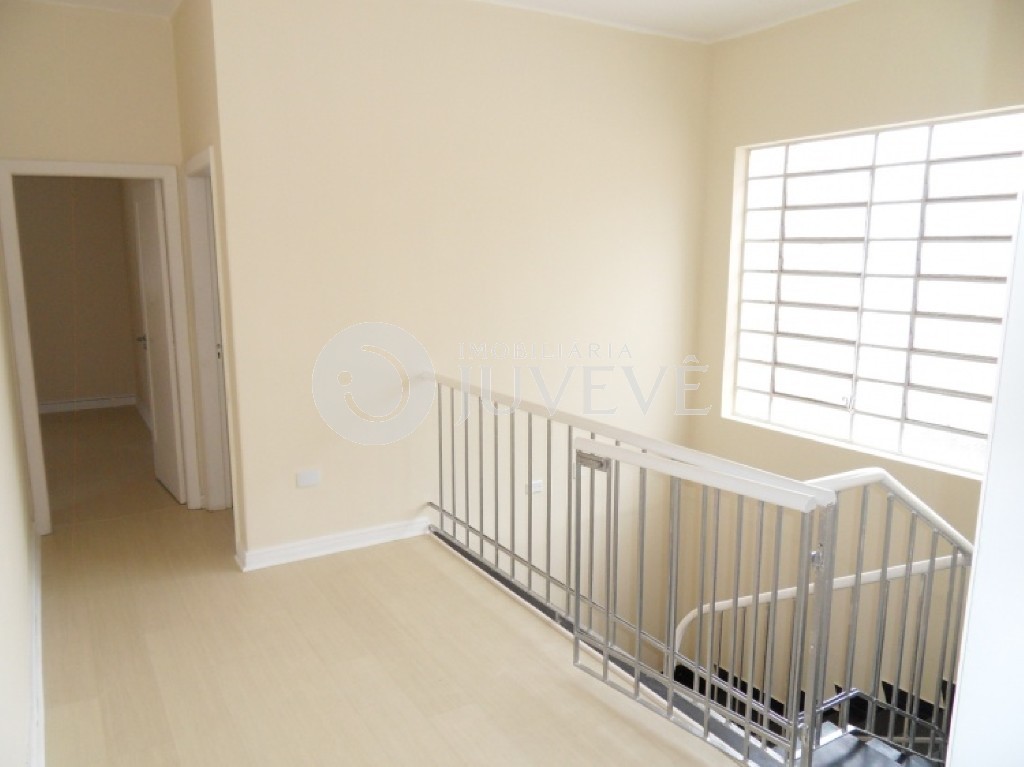 Casa Comercial