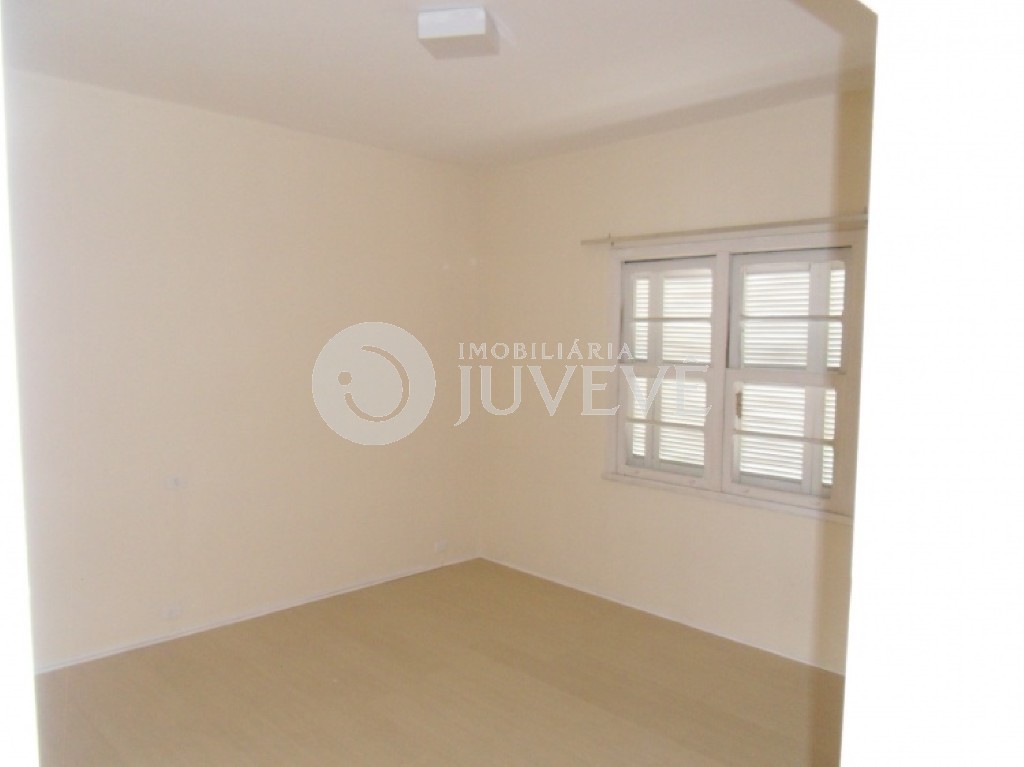 Casa Comercial