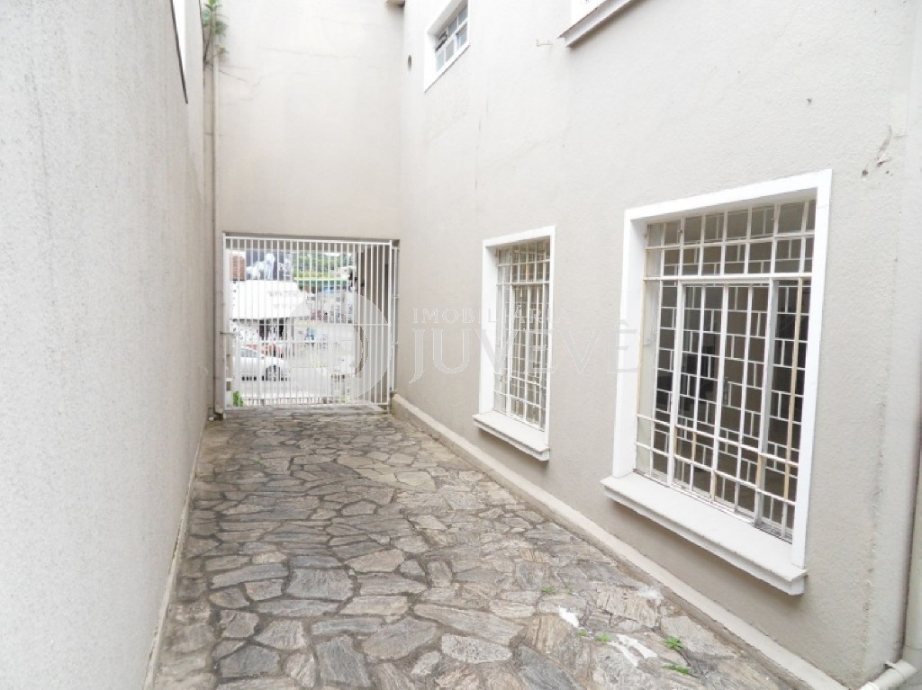 Casa Comercial