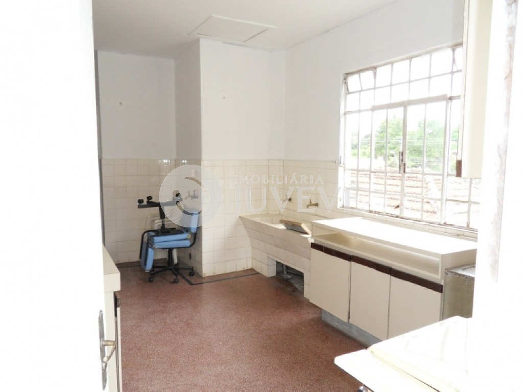 Casa Comercial