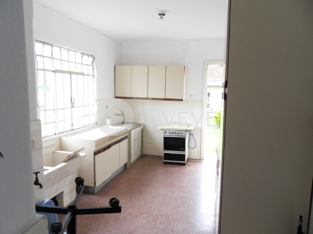 Casa Comercial