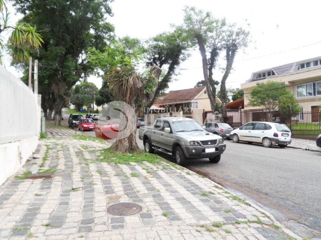 Casa Comercial