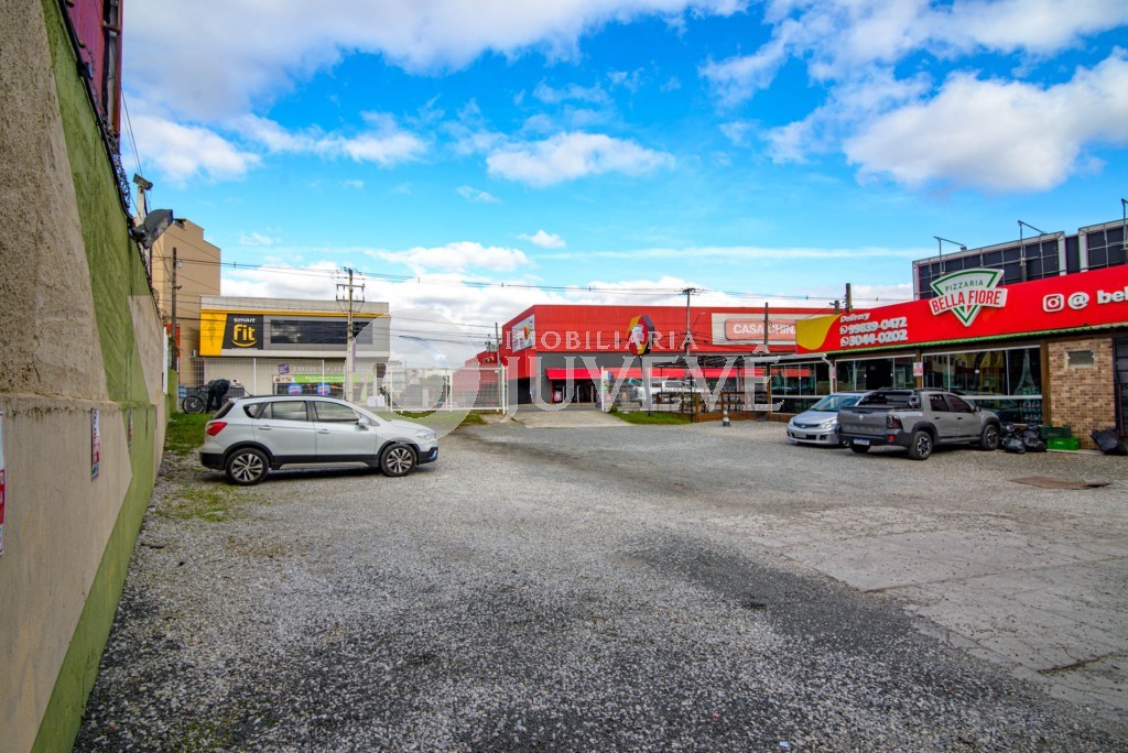 Casa Comercial