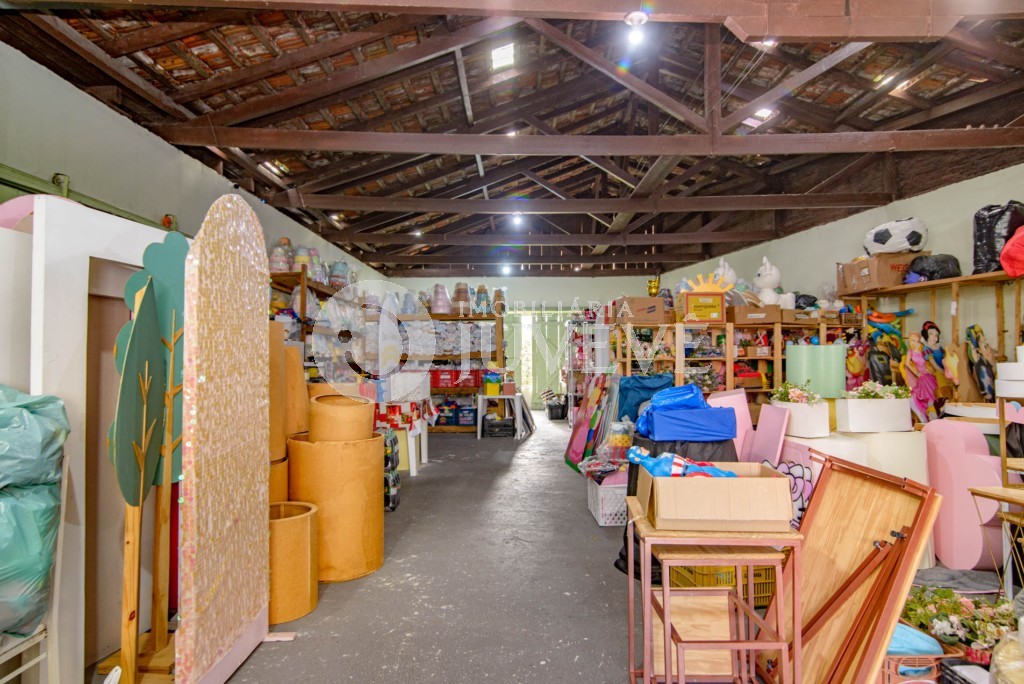 Casa Comercial