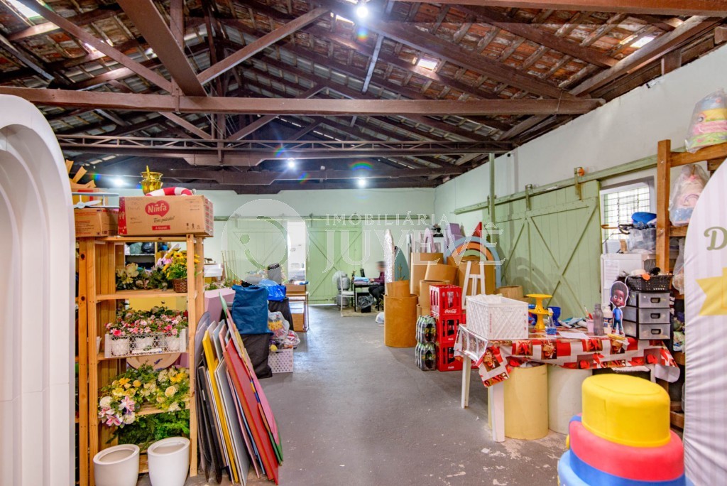 Casa Comercial