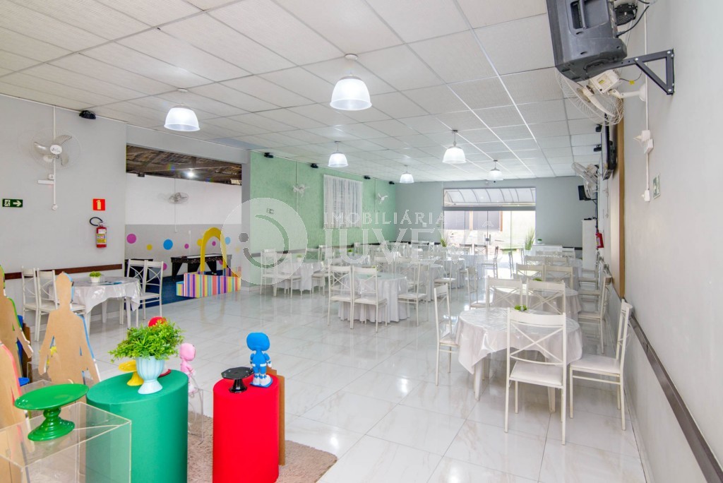 Casa Comercial