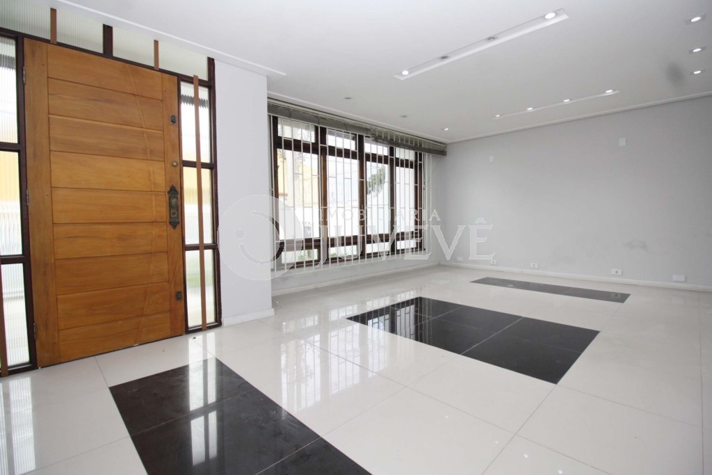 Casa Comercial