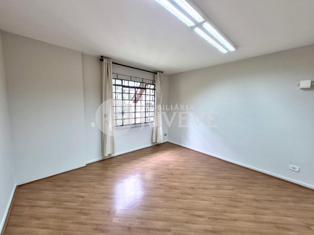 Casa Comercial