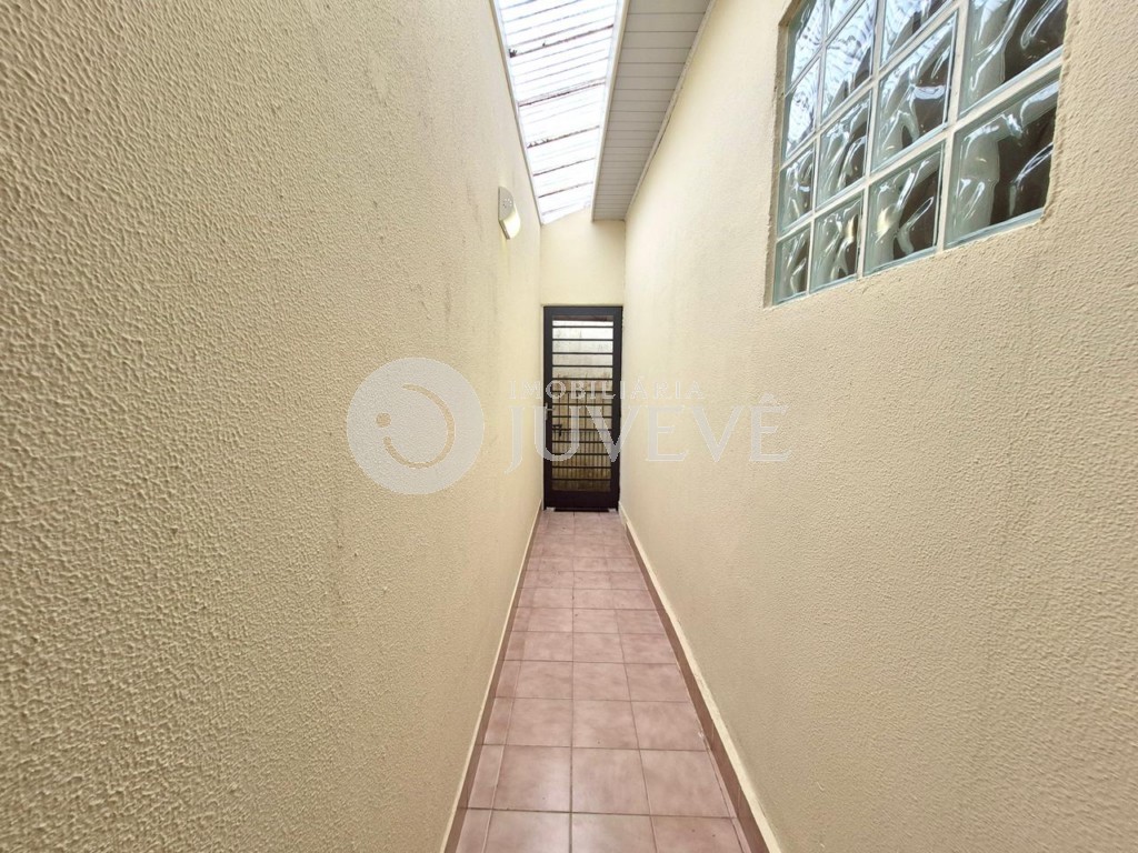 Casa Comercial