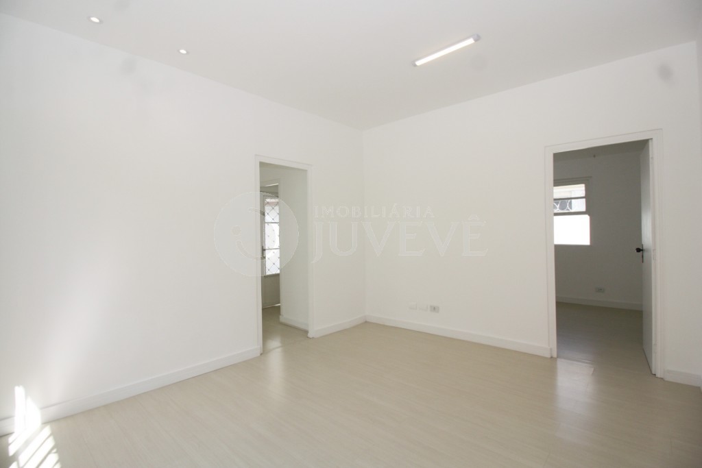 Casa Comercial