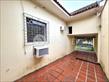 Casa Comercial