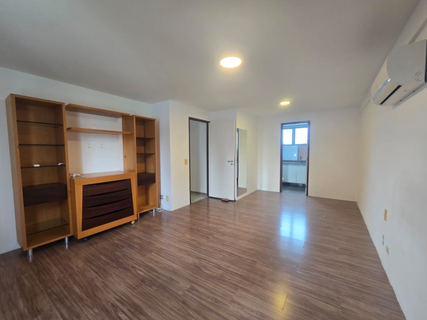 WhatsApp Image 2025-10-28 at 17.23.07.jpeg