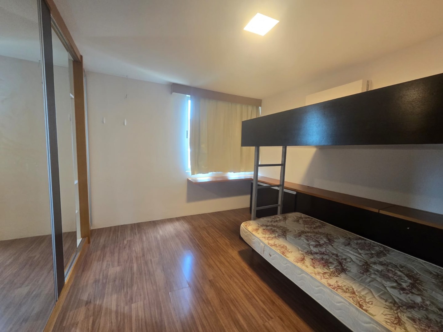 WhatsApp Image 2025-10-28 at 17.23.07 (1).jpeg