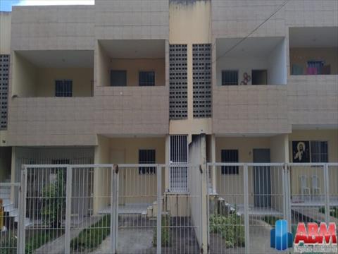 Apartamento para locacao no Pinheiropolis em Caruaru com 0m² por R$ 700,00