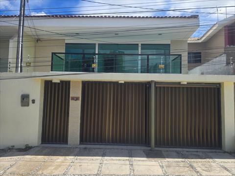 Casa Residencial para locacao no Universitario em Caruaru com 170m² por R$ 3.100,00