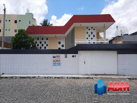 Casa Comercial para locacao no Mauricio de Nassau em Caruaru com 0m² por R$ 3.900,00