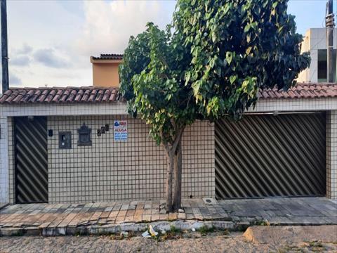 Casa Residencial para locacao no Boa Vista em Caruaru com 0m² por R$ 2.000,00